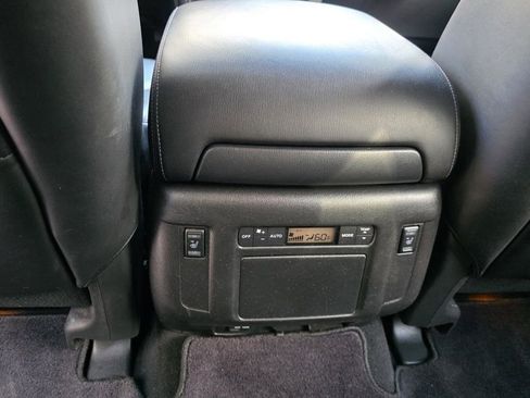 Used 2016 INFINITI QX80 2WD w/ Deluxe Technology Package image 12