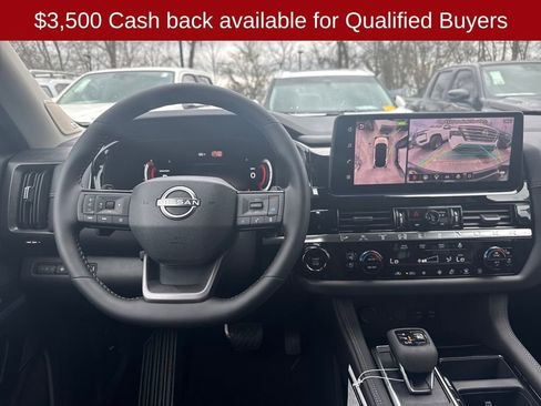 New 2026 Nissan Pathfinder Platinum image 23