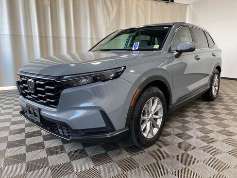 Used 2023 Honda CR-V EX-L image 3