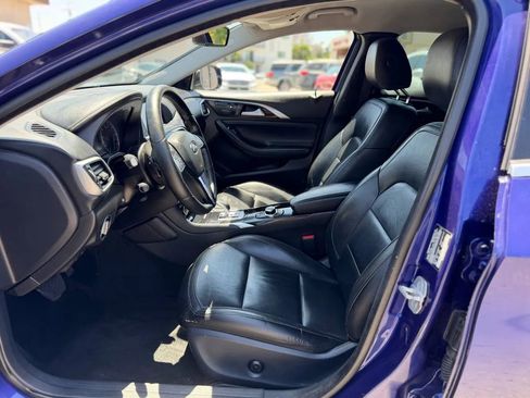 Used 2017 INFINITI QX30 w/ Cargo Package FWD image 24