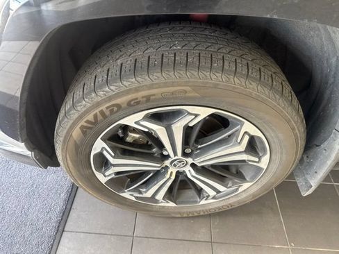 Certified 2022 Toyota RAV4 XSE w/ Weather Package AWD/4WD image 2