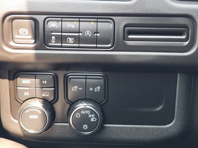 Used 2024 Chevrolet Tahoe RST w/ Luxury Package AWD/4WD image 20