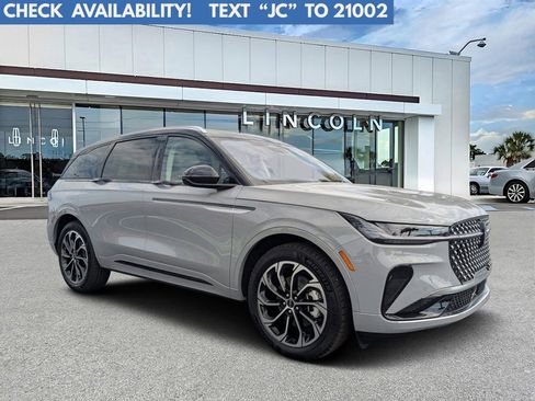 New 2026 Lincoln Nautilus Reserve image 1