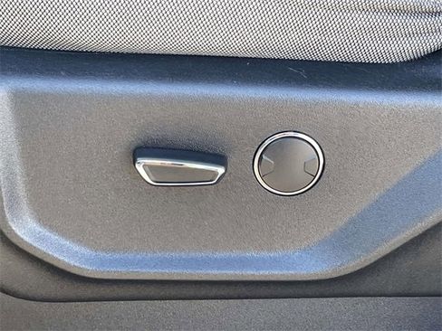Used 2019 Ford F250 XLT w/ XLT Premium Package image 17