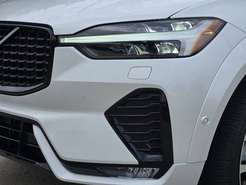 Used 2024 Volvo XC60 B5 Ultimate w/ Protection Package Premier AWD/4WD image 9