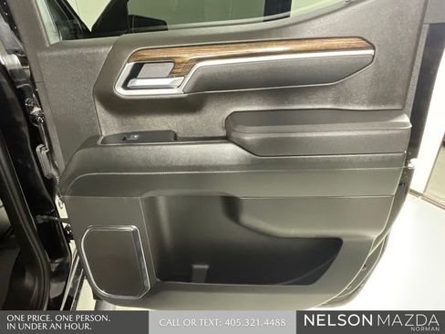 Used 2025 GMC Sierra 1500 Elevation AWD/4WD image 21