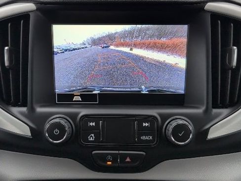 Used 2023 GMC Terrain SLT w/ LPO, Floor Liner Package image 17