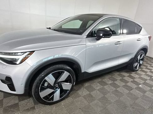 Used 2023 Volvo C40 P8 Recharge Ultimate AWD/4WD image 6