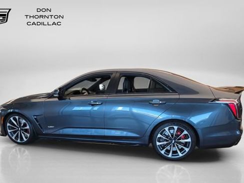 Used 2022 Cadillac CT4 V Blackwing w/ Driver Assist Package RWD image 2