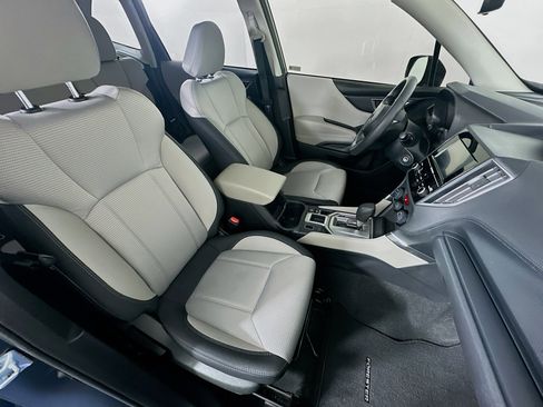 Used 2024 Subaru Forester Touring AWD/4WD image 28