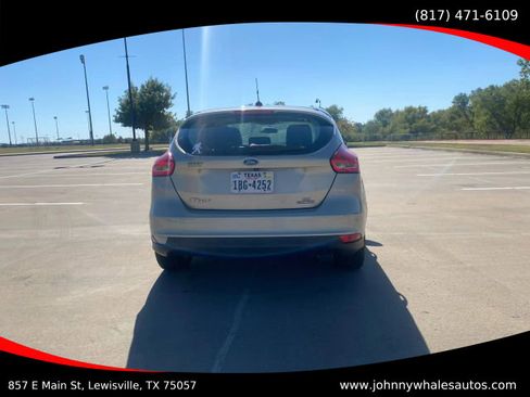 Used 2016 Ford Focus SE image 6