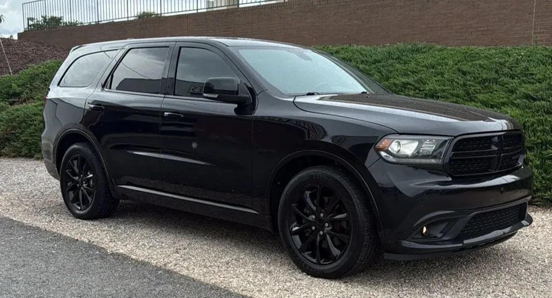 Used 2017 Dodge Durango R/T w/ Blacktop Package RWD image 3