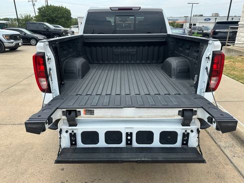 Used 2024 GMC Sierra 1500 Elevation w/ Elevation Premium Package AWD/4WD image 13