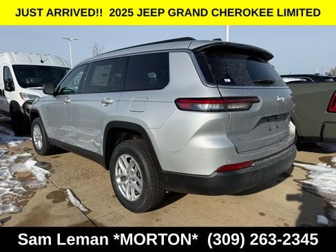 New 2025 Jeep Grand Cherokee L Laredo image 12