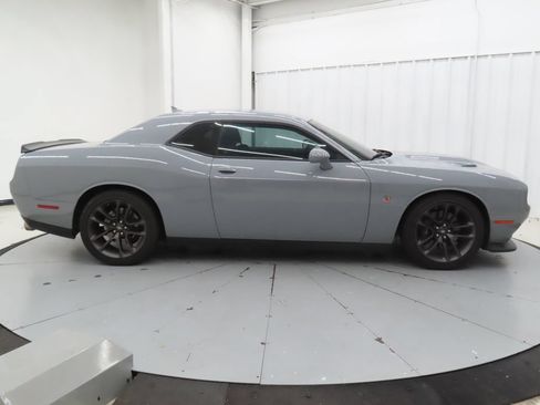 Used 2021 Dodge Challenger R/T Scat Pack RWD image 2