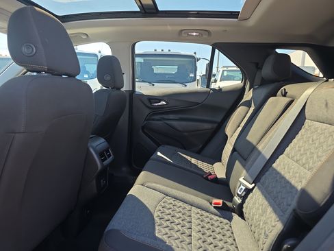 Used 2023 Chevrolet Equinox LT image 16