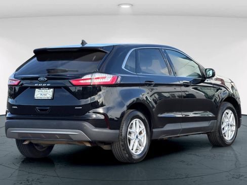 Used 2022 Ford Edge SEL image 2