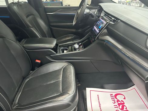 Used 2023 Jeep Grand Cherokee L Overland image 33