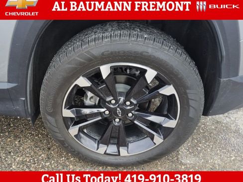 Used 2025 Chevrolet Equinox RS w/ Safety and Technology Package image 4