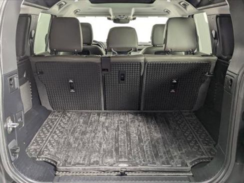Used 2020 Land Rover Defender 110 S image 19