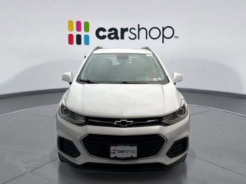 Used 2022 Chevrolet Trax LT w/ Driver Confidence Package image 8