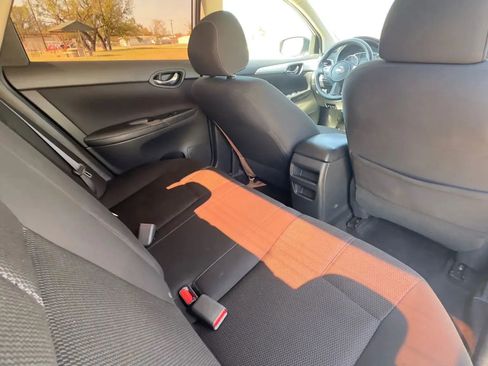 Used 2018 Nissan Sentra S image 28