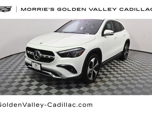 Used 2025 Mercedes-Benz GLA 250 4MATIC image 1