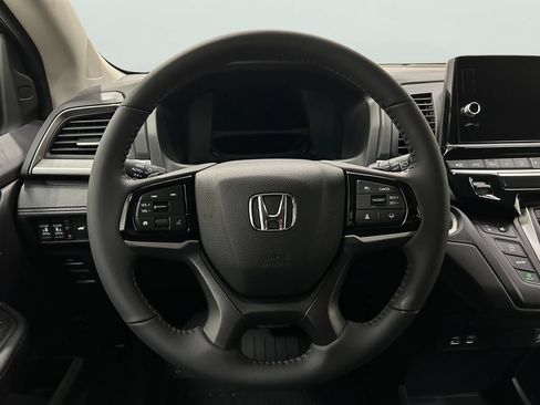 Used 2026 Honda Odyssey EX-L image 11