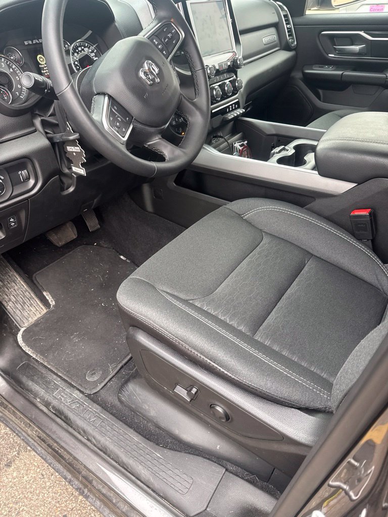 Used 2025 RAM 1500 Big Horn AWD/4WD image 8
