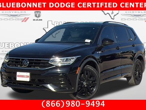 Used 2022 Volkswagen Tiguan SE R-Line image 1
