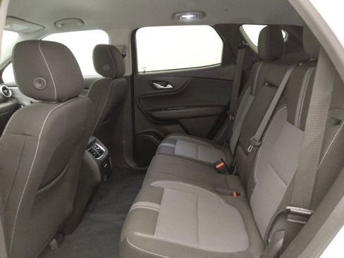 Used 2024 Chevrolet Blazer LT w/ Convenience Package FWD image 18