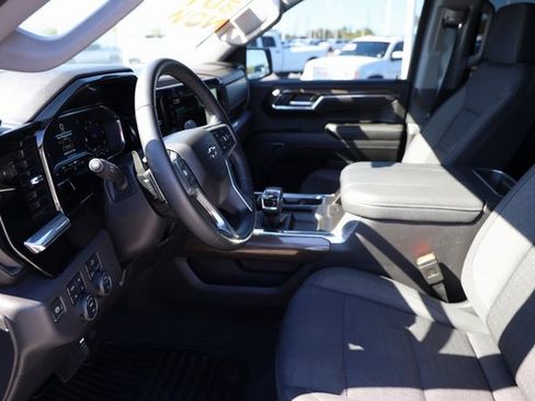 Used 2023 Chevrolet Silverado 1500 RST w/ Z71 Off-Road Package image 11