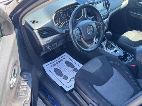 Used 2014 Jeep Cherokee Latitude FWD image 8