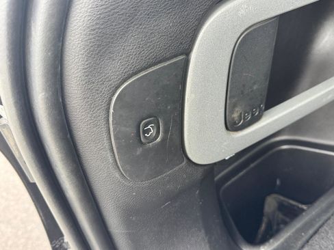 Used 2016 Jeep Cherokee Latitude w/ Comfort/Convenience Group image 6