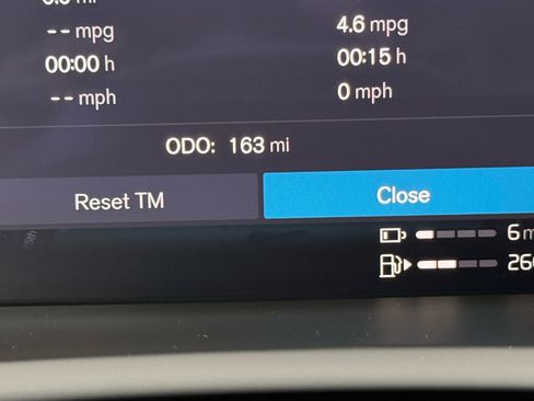 Used 2025 Volvo XC90 T8 Plus w/ Protection Package Premier image 16