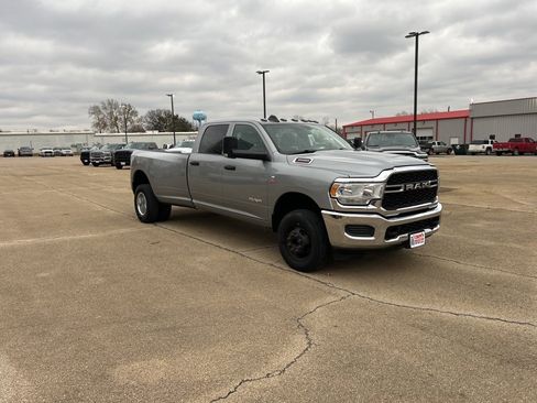 Used 2022 RAM 3500 Tradesman image 5