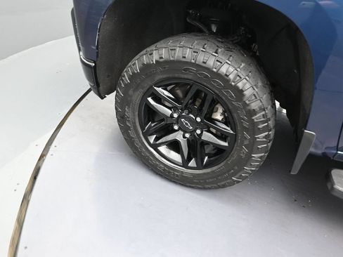 Used 2021 Chevrolet Silverado 1500 LT Trail Boss w/ Convenience Package II AWD/4WD image 13
