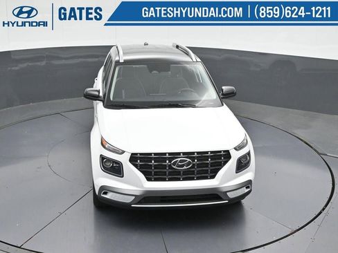 New 2025 Hyundai Venue Limited image 51