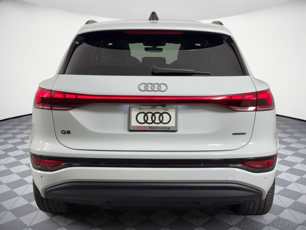 Used 2025 Audi Q6 e-tron Premium Plus w/ Premium Plus AWD/4WD image 11