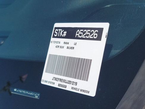 Used 2018 Toyota RAV4 LE w/ All Weather Liner Package FWD image 26