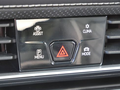 Used 2024 Volkswagen Atlas SEL Premium R-Line AWD/4WD image 29