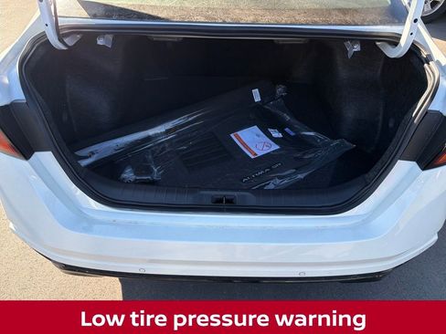 New 2025 Nissan Altima 2.5 SR image 29