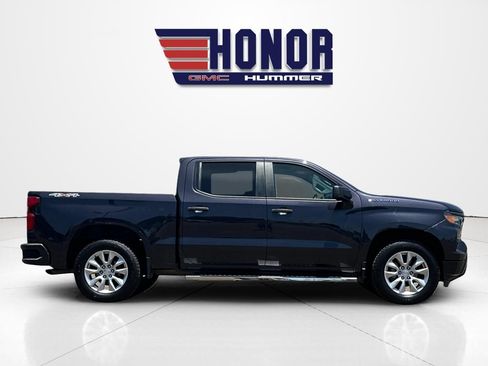 Used 2022 Chevrolet Silverado 1500 Custom AWD/4WD image 3