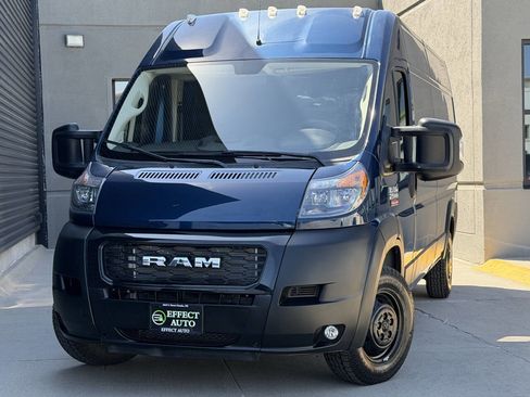 Used 2021 RAM ProMaster 2500 w/ Convenience Group FWD image 3