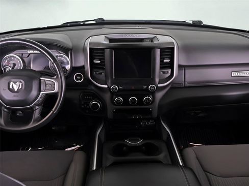 Used 2022 RAM 1500 Big Horn AWD/4WD image 7