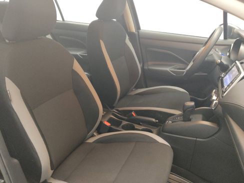 Used 2025 Nissan Versa S w/ Trunk Package image 21