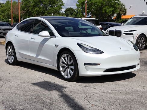 Used 2020 Tesla Model 3 Long Range image 2