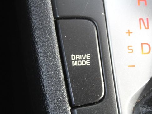 Used 2024 Kia Forte LXS FWD image 35