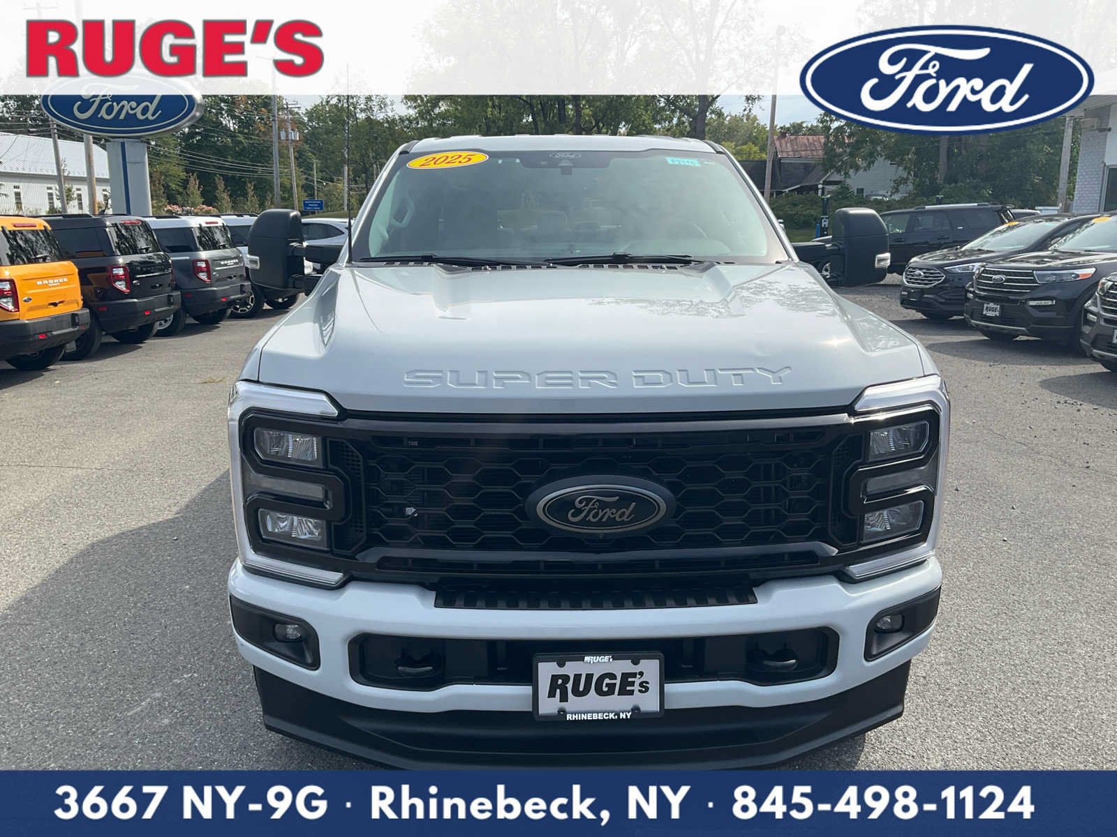 Used 2025 Ford F350 XLT w/ Black Appearance Package AWD/4WD image 9