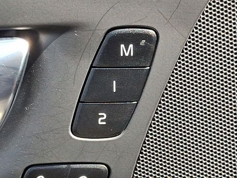 Certified 2023 Volvo V60 B5 Cross Country Plus image 25